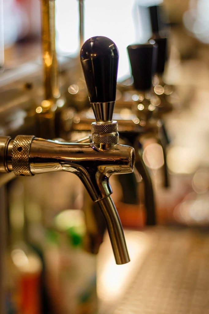 CERVEJARIA CERVA E CIA - Detalhe das chopeiras